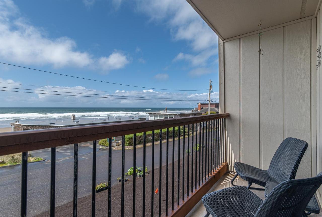 Surftides Plaza Rentals Lincoln City Exterior foto