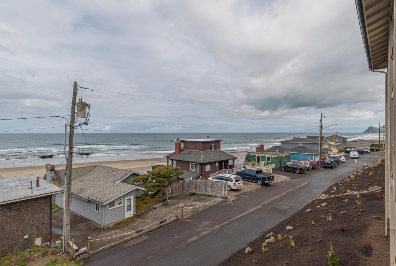 Surftides Plaza Rentals Lincoln City Exterior foto